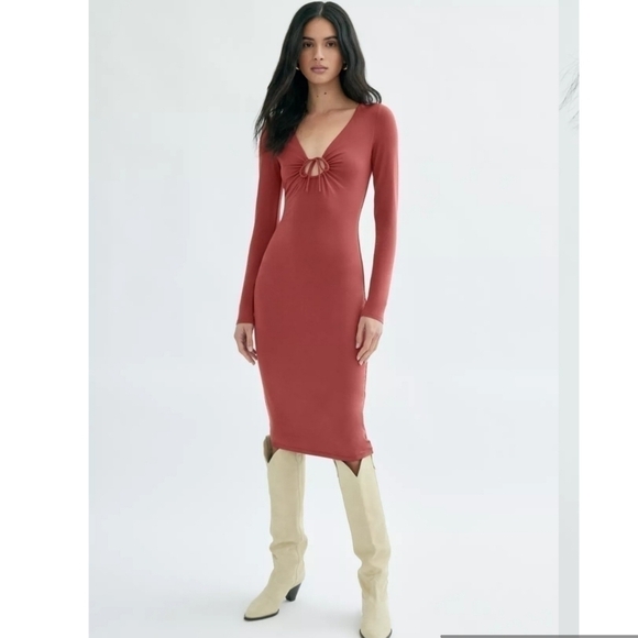 ARITZIA Wilfred Chelsea Bodycon Dress - Picture 1 of 17